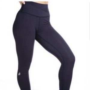 Ptula Emily Tenacious Leggings Size Small 23” Navy